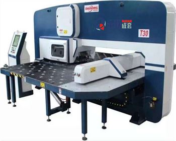 蘭州閉式液壓(yā)數控轉塔沖床