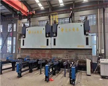 雙機聯動(dong)電液伺服數控(kong)折彎機搬遷移(yi)機安裝大修改(gai)造