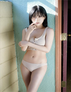松冈理穂
