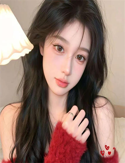 爱恋电影-美日韩领导人会面 拜登露出神秘微笑